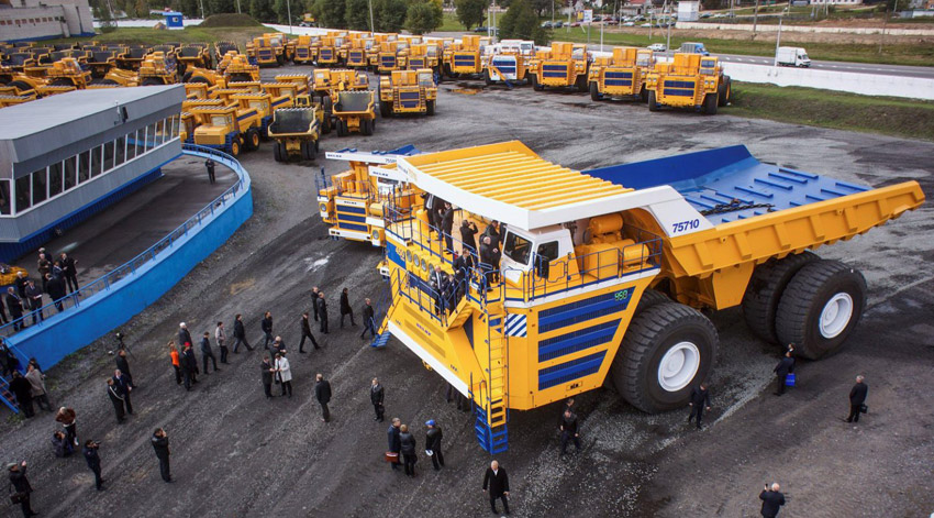 BELAZ 75710